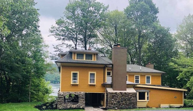 ParkPlaceKeuka FingerLakes: Fab Lake Views,HikingTrails w/TeaHouse on Waterfall!