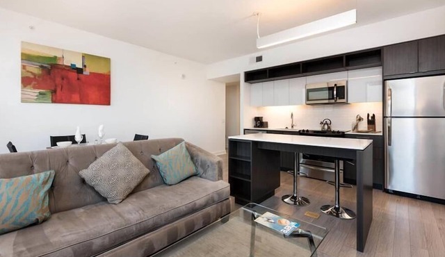 Parks & Pet care Available | Pet-friendly| nr Lake Anne Park