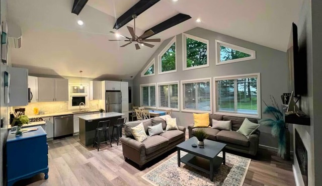 Parkside Cottage -NEW Construction!