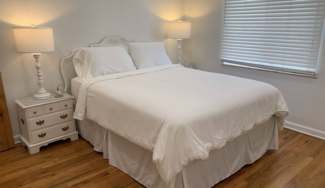 Parkside Flat - Near Cheyenne Frontier Days