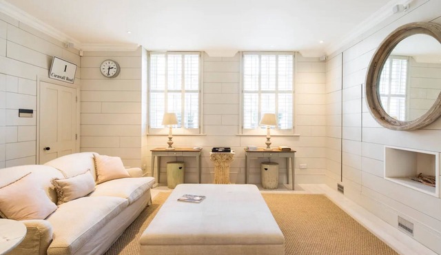 Parkside Mews – 3 Bedroom Home with Garden