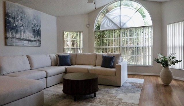 “Parkside Paradise 3 BR Condo by Disney, Epcot & Universal”