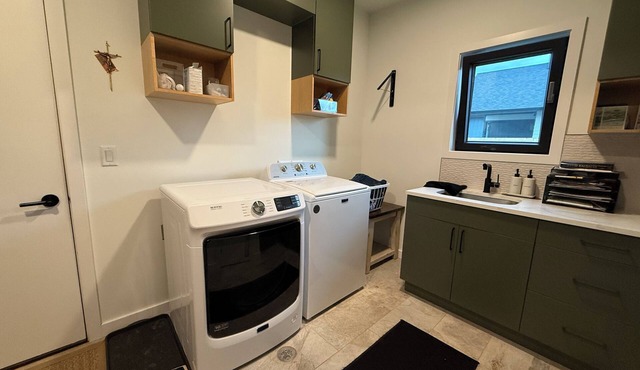 Parkside Paradise near Montana State University