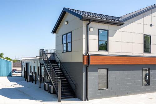 Parkside Penthouse