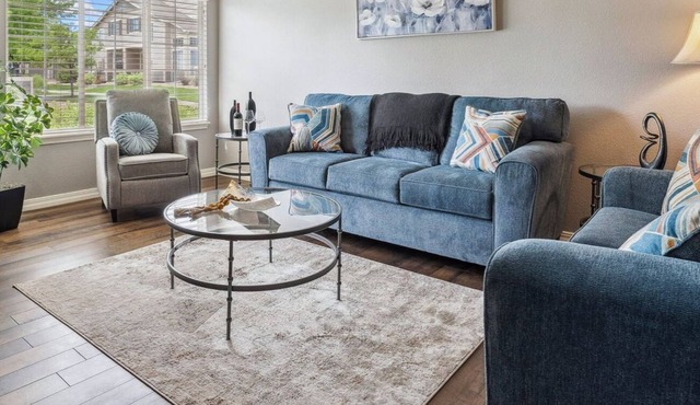 Parkside Retreat | 2 Suites, Office, Garage