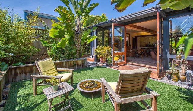 Parkside Sanctuary By The Sea