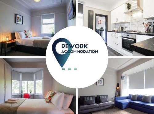 Parkside View Wallasey 5 bedroom 5 bathroom with on-street parking ideal for Groups Families or Contractors with vans by Rework Accommodation