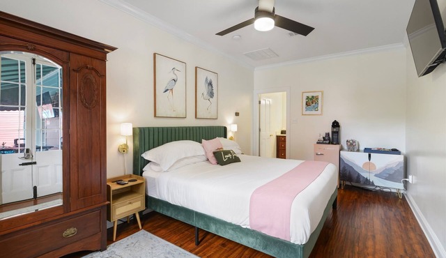Parkside Villas, 6 Historic Guest Houses, Sleep 26