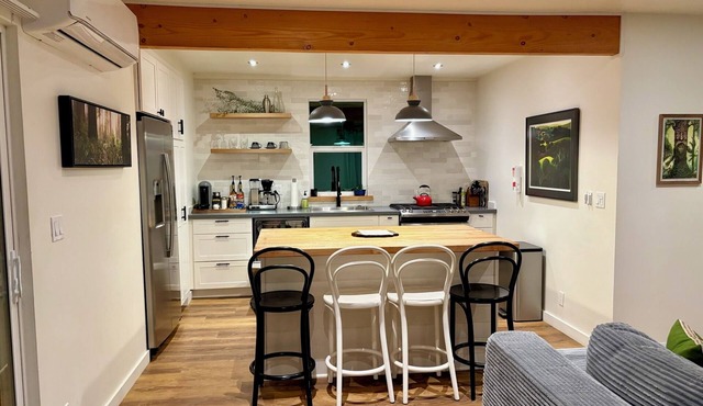 Parkway Grove 2 Bedroom Avenue of the Giants Family Retreat +Private HotTub