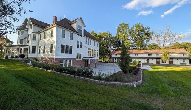 Parkway House Goshen Bed & Breakfast Suite #1