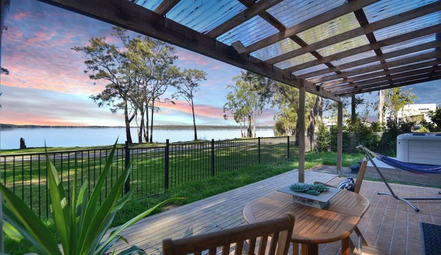 Parkway Lakehouse - East Coast Getaways