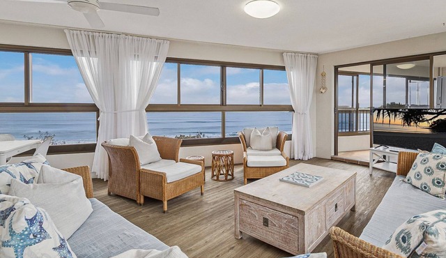 Parkyn Place 6 - Three Bedroom Oceanview Apartment on Mooloolaba Spit