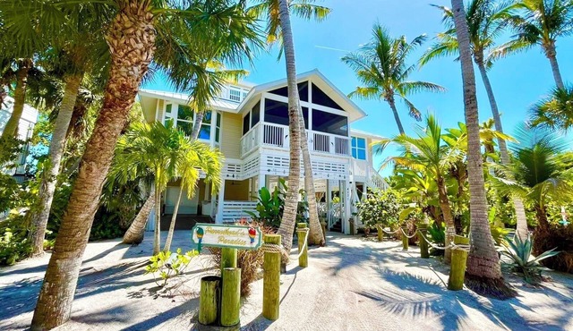 Parrothead's Paradise - 4 BR House - Private Boat Dock & New Heated Pool