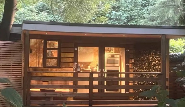 Parry’s hideaway, cosy little cabin by the stream, listening to the birds.