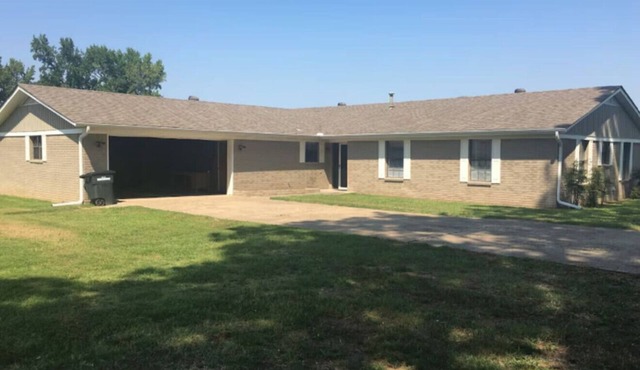 Parsonage House in Sherwood