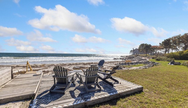 Parsons Beach Front Secluded Escape