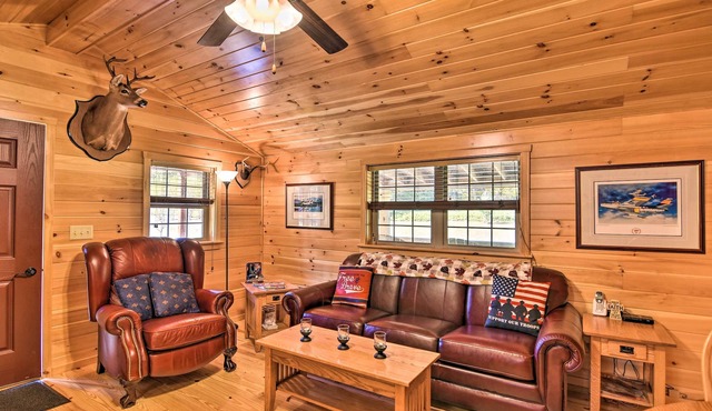 Parsons Cabin w/Fire Pit & River Access!