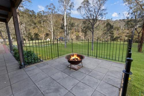 Parsons Flat River Barn