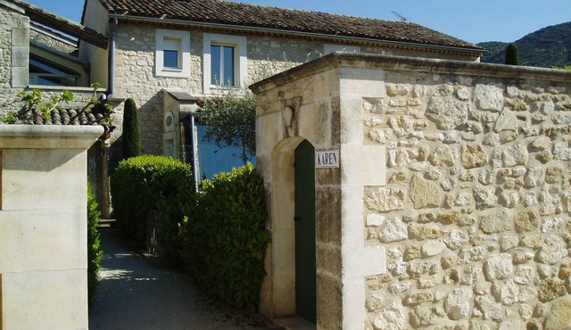 Part of Résidence Lou Boulidou, former vineyard, now unique vacation rentals.
