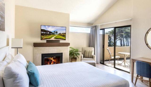 Partial Ocean View Studio