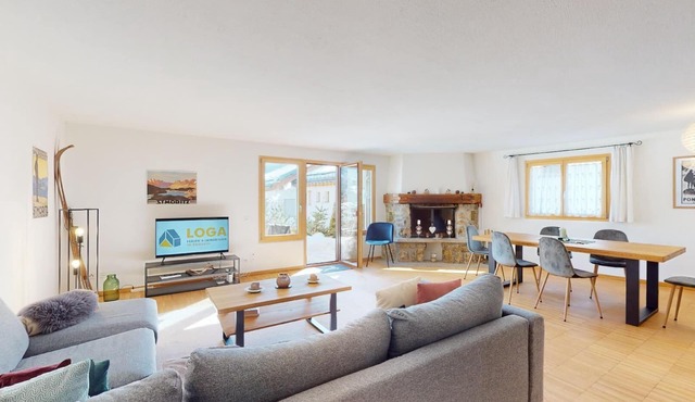 Partially renovated, bright 3 1/2 room apartment on the ground floor with a sunn