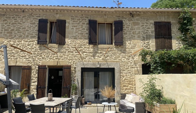 Partie de Mas , 2 Chambres, Jardin , Piscine