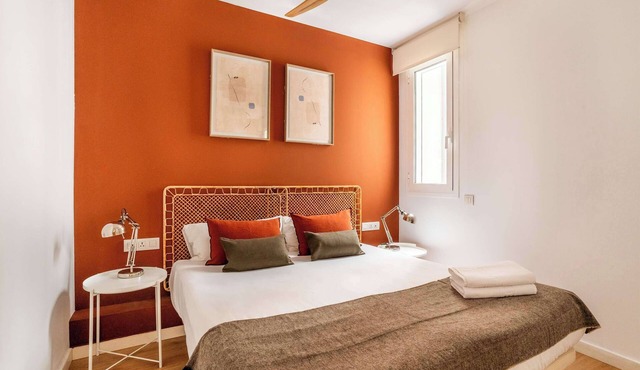 Paseo de Gracia spacious 4BD - 4BTH