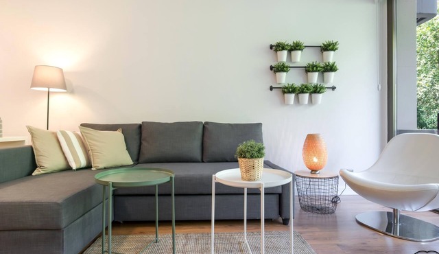 Paseo del Prado I - Studio with Pool and Terrace