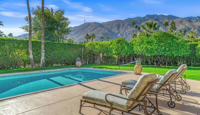 Paseo El Mirador - 3 Bed 2 Bath Home
