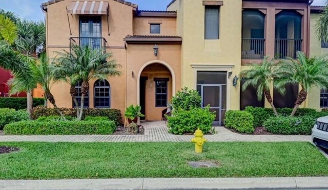 Paseo Grande 3 Bedroom Resort Oasis