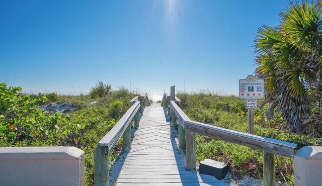 Pass-A-Grille Beach St Pete Beach Condo 1/1 #3