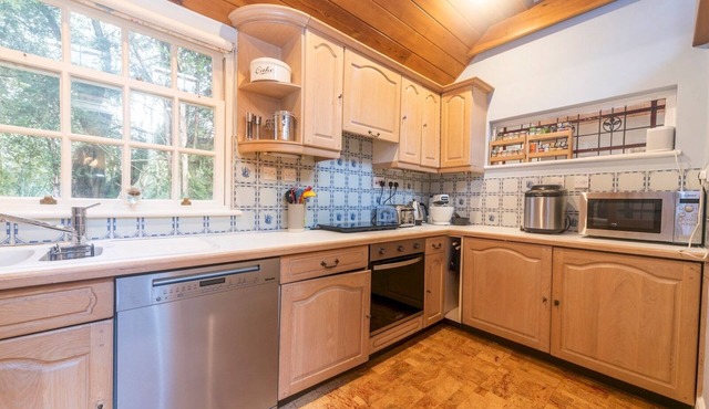 Pass the Keys | Cosy River House With Beautiful Views