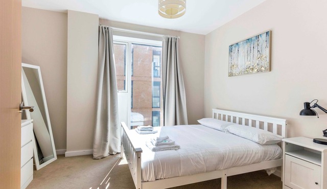 Pass the Keys | 2BR Modern Apartment with Free Parking