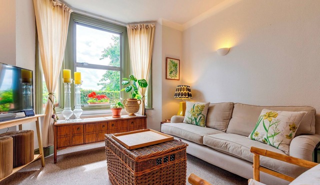 Pass the Keys | Charming Victorian Terrace in centre of Cambridge