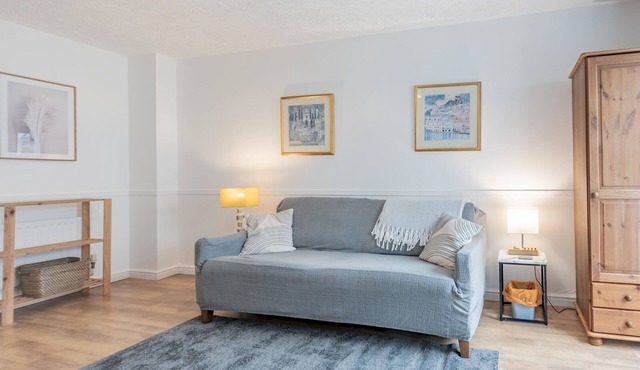 Pass the Keys | Cosy home | Basildon | Ideal for contractors