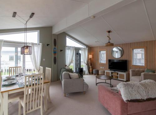 Pass the Keys Cozy 2-Bed Lodge by the Sea – Whitley Bay Retreat