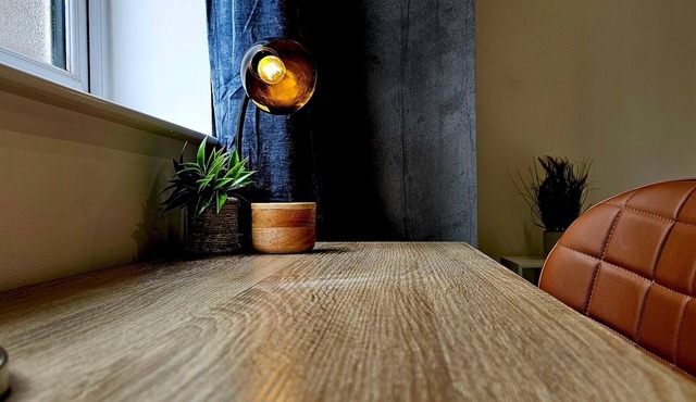 Pass the Keys | Flat 3 · Stylish Modern Apt with Patio