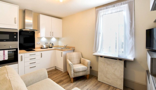 Pass the Keys | Hotel standard, bijou 1 bed apartment in Uplands