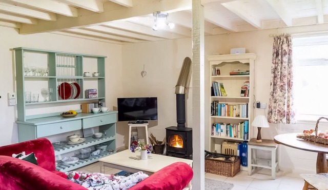 Pass the Keys | Ian's Cottage, Wedmore - country cottage for two
