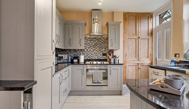 Pass the Keys | Large 4 Bed House with Games Room