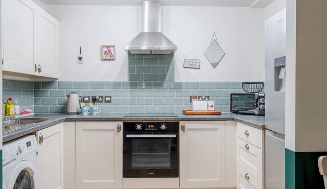 Pass the Keys | Liverpool 1. Central 2 Bed Flat, Near Everything!