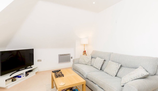 Pass the Keys | Modern 2 Bed in Leamington Spa