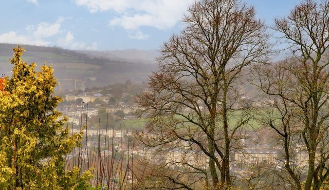 Pass the Keys | Modern 3 bed home with offstreet parking