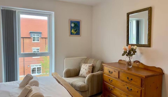 Pass the Keys |Modern Penthouse Style Apartment in Haddenham