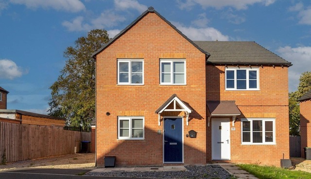 Pass the Keys | Modern | Office & Driveway | Near Crook & Durham