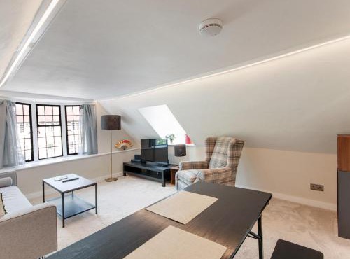 Pass the Keys Newly renovated flat Sevenoaks High Street