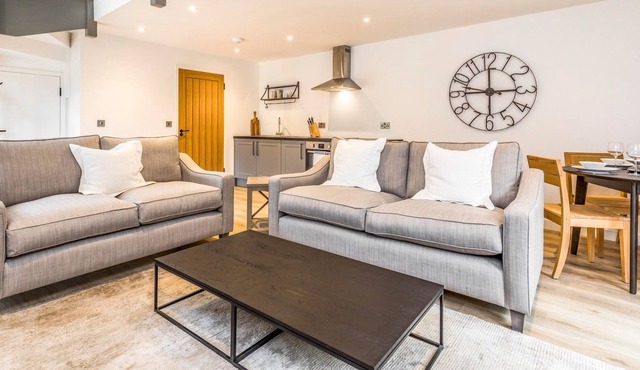 Pass the Keys | Peaceful woodland lodge with two bedrooms