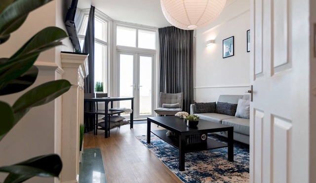 Pass the Keys | Stunning Sea Front Retreat With Patio | Margate