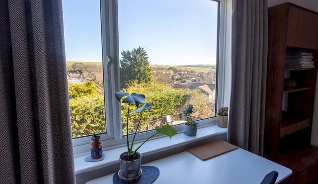 Pass the Keys | Stylish family seaside cottage with parking