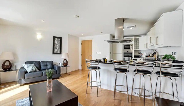 Pass the Keys | Wonderful 2 Bed in Altrincham